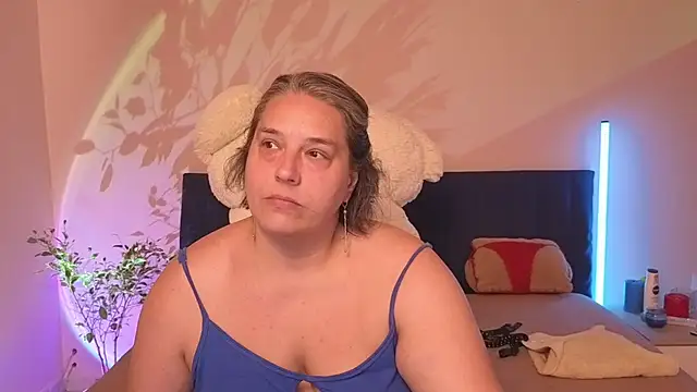 Snapshot of Niter chatting on July 14, 12:22 pm Niter online show from July 14, 12:22 pm