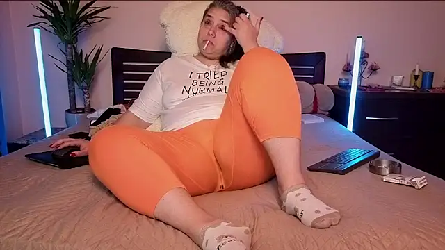 Snapshot of Niter chatting on February 10, 7:57 pm Niter online show from February 10, 7:57 pm