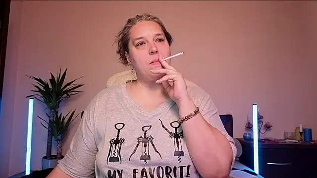 Snapshot of Niter chatting on February 8, 6:16 pm Niter online show from February 8, 6:16 pm