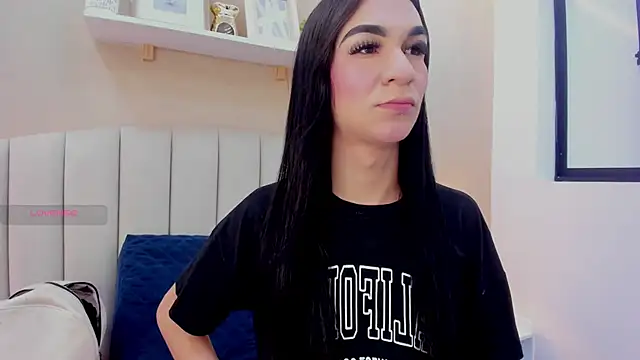 Snapshot of Mia_thompson_19 chatting on July 8, 7:03 pm Mia thompson 19 online show from July 8, 7:03 pm