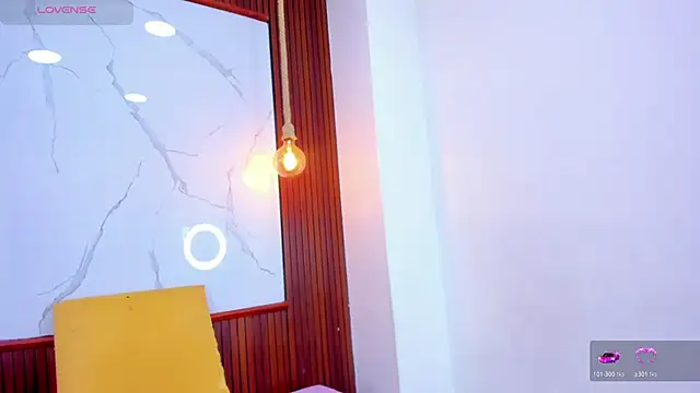 Mia thompson 19 online show from April 10, 7:21 pm