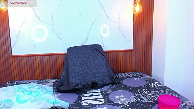 Mia thompson 19 online show from March 24, 7:03 pm