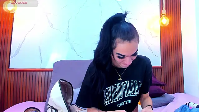 Mia thompson 19 online show from November 14, 5:49 pm