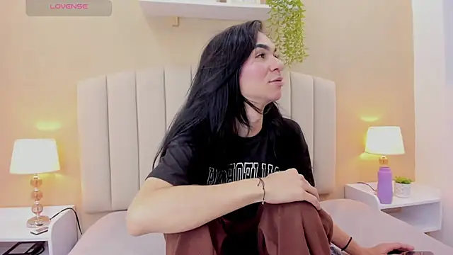 Mia thompson 19 online show from February 3, 3:04 am