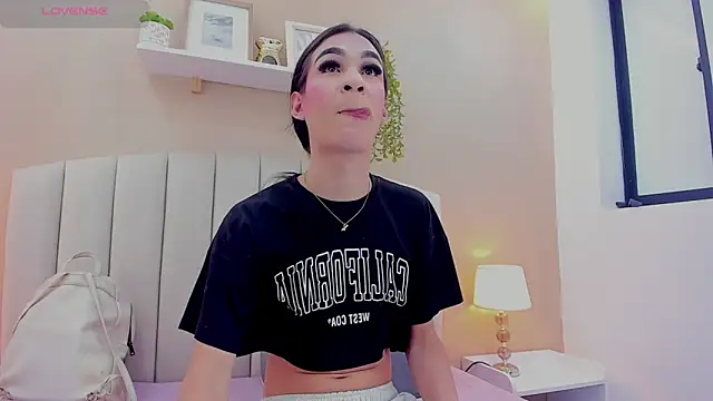 Mia thompson 19 online show from May 22, 7:34 pm