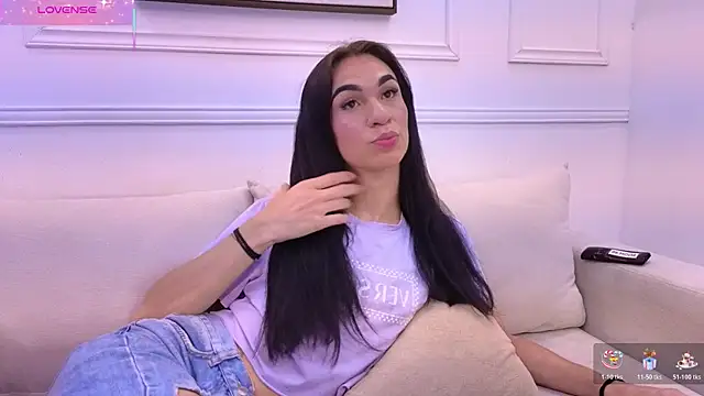 Mia thompson 19 online show from March 2, 8:05 pm