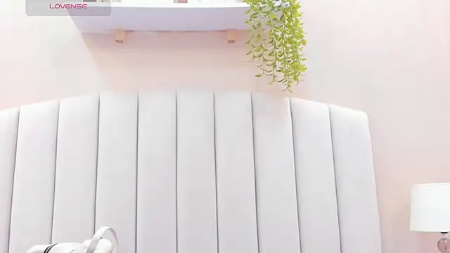 Mia thompson 19 online show from February 11, 7:36 pm