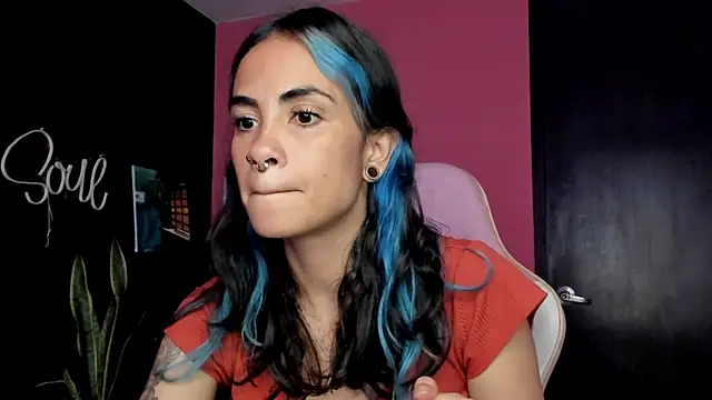 Snapshot of Juanadearco5 chatting on November 13, 9:51 pm Juanadearco5 online show from November 13, 9:51 pm