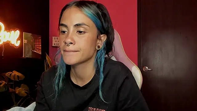 Snapshot of Juanadearco5 chatting on December 2, 10:55 pm Juanadearco5 online show from December 2, 10:55 pm