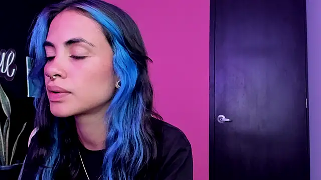 Snapshot of Juanadearco5 chatting on October 26, 5:57 pm Juanadearco5 online show from October 26, 5:57 pm