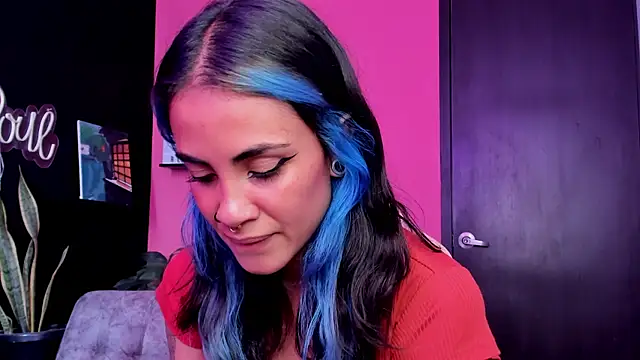 Snapshot of Juanadearco5 chatting on November 4, 2:32 pm Juanadearco5 online show from November 4, 2:32 pm