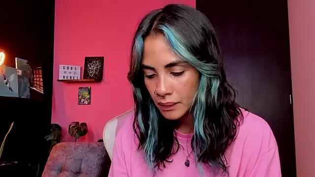 Snapshot of Juanadearco5 chatting on September 26, 9:43 pm Juanadearco5 online show from September 26, 9:43 pm
