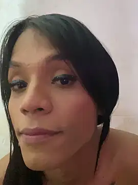 Snapshot of gilbanys_22 chatting on April 29, 7:23 am gilbanys 22 online show from April 29, 7:23 am