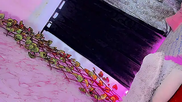 gilbanys 22 online show from March 30, 4:14 am