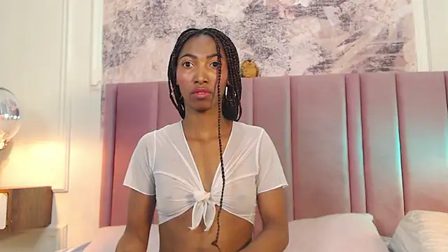 Snapshot of SabrinaDevill chatting on June 10, 1:12 pm SabrinaDevill online show from June 10, 1:12 pm