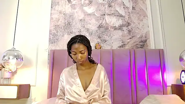Snapshot of SabrinaDevill chatting on June 24, 12:59 pm SabrinaDevill online show from June 24, 12:59 pm