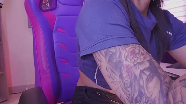 madelyn rose  online show from April 10, 6:37 pm