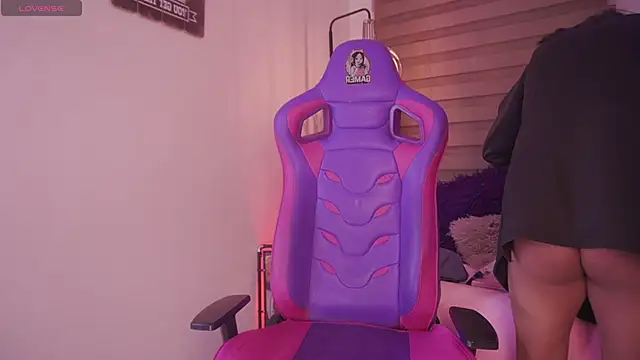 madelyn rose  online show from November 21, 1:37 am