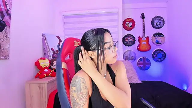 madelyn rose  online show from March 8, 5:17 am