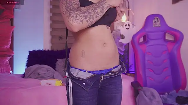 madelyn rose  online show from October 22, 1:49 am