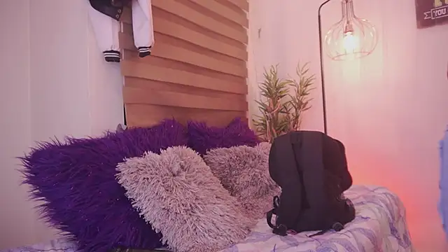 madelyn rose  online show from January 10, 1:56 am