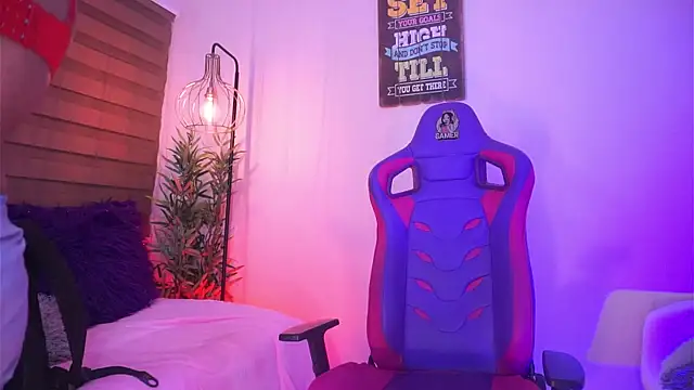 madelyn rose  online show from November 26, 2:22 am