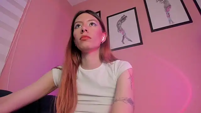Snapshot of SensualJane2 chatting on June 17, 4:23 am SensualJane2 online show from June 17, 4:23 am