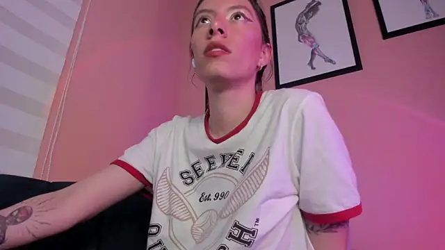 SensualJane2 online show from May 24, 4:56 am