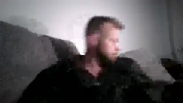 Snapshot of W1LBURN chatting on June 15, 12:33 am W1LBURN online show from June 15, 12:33 am