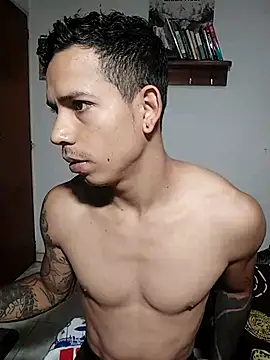 Snapshot of chero_95 chatting on October 17, 7:15 pm chero 95 online show from October 17, 7:15 pm