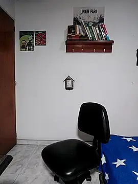 Snapshot of chero_95 chatting on October 14, 7:36 pm chero 95 online show from October 14, 7:36 pm