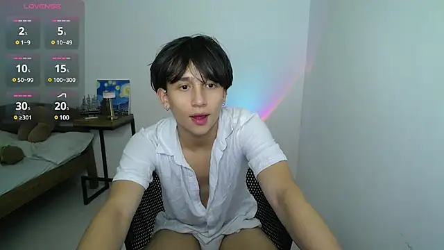 Snapshot of valentino_rigatti chatting on January 26, 6:07 am valentino rigatti online show from January 26, 6:07 am