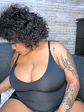 ExclusiveLeexx online show from April 9, 6:14 pm