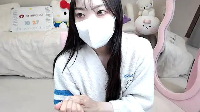 momo room online show from October 27, 12:06 pm