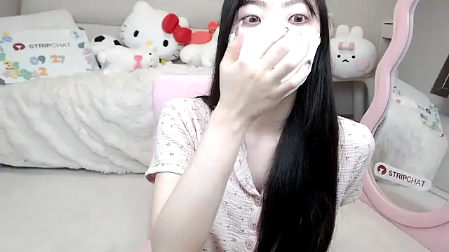 Snapshot of momo_room chatting on September 26, 11:55 pm momo room online show from September 26, 11:55 pm