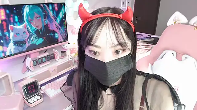 momo room online show from October 20, 10:38 am