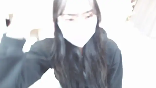 Snapshot of momo_room chatting on February 20, 10:48 am momo room online show from February 20, 10:48 am
