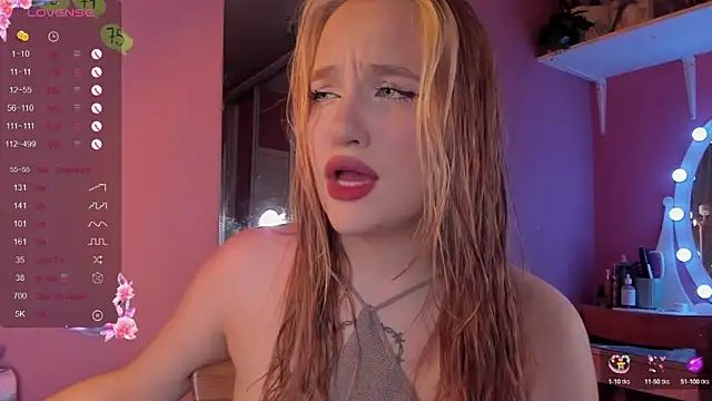 Snapshot of CarolineLovers chatting on October 28, 9:03 pm CarolineLovers online show from October 28, 9:03 pm