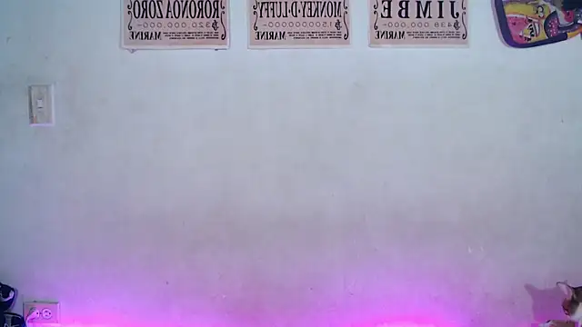 Snapshot of elizabethtaylorxxx chatting on February 27, 2:35 am elizabethtaylorxxx online show from February 27, 2:35 am
