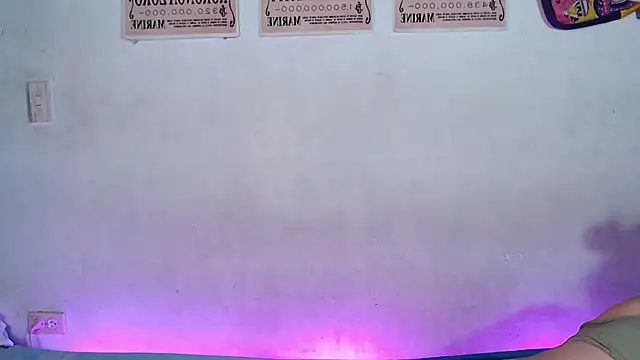 Snapshot of elizabethtaylorxxx chatting on January 25, 12:38 am elizabethtaylorxxx online show from January 25, 12:38 am