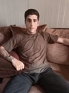 arenn1997 online show from April 21, 12:12 pm