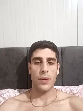 arenn1997 online show from April 2, 10:27 pm