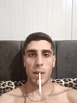 arenn1997 online show from March 20, 10:00 pm