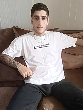 arenn1997 online show from March 28, 12:17 pm