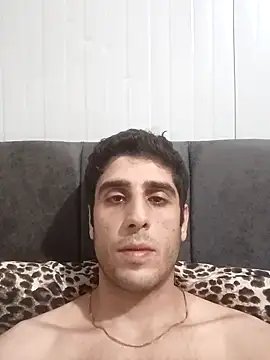 arenn1997 online show from May 9, 12:14 am