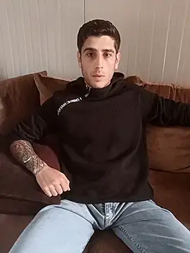 arenn1997 online show from March 13, 12:10 pm