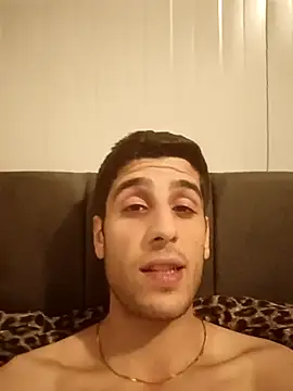 arenn1997 online show from March 12, 10:03 pm