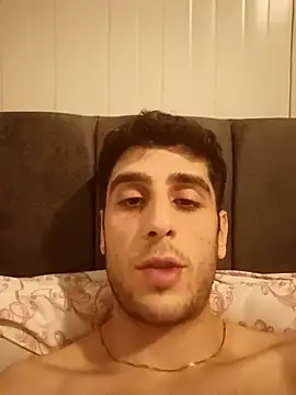 arenn1997 online show from February 13, 12:10 am