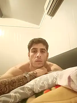 arenn1997 online show from December 3, 12:23 am