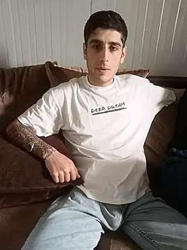 arenn1997 online show from April 4, 12:45 pm